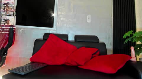 cristopher23  online show from 01-28-25, 11:07