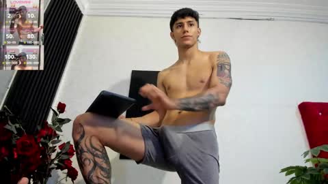 cristopher23  online show from 03-08-25, 08:14