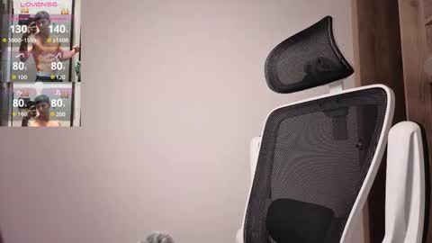 cristopher23  online show from 09-27-25, 12:26