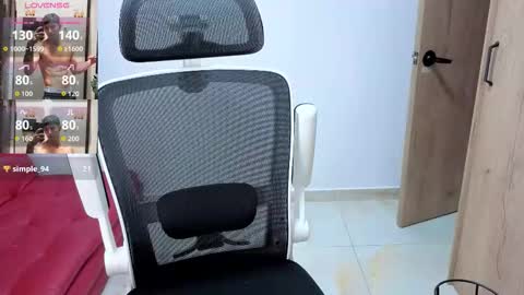 cristopher23  online show from 10-23-25, 02:22