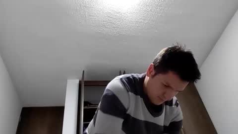 cristopher3042 online show from 03-04-25, 12:50