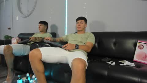 Snapshot of cristopher_strong chatting on 01-22-25, 03:29 Cristopher online show from 01-22-25, 03:29