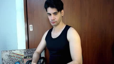 Snapshot of cristopher_vega182 chatting on 11-30-25, 12:36 cristopher online show from 11-30-25, 12:36