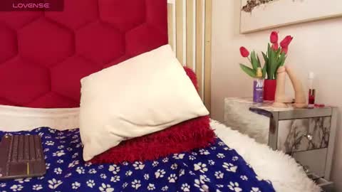 Snapshot of cristopher_wild chatting on 06-15-26, 08:44 Cristopher online show from 06-15-26, 08:44