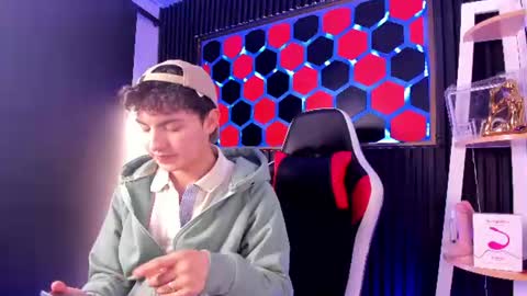 Snapshot of cristopher_wild chatting on 06-30-26, 10:00 Cristopher online show from 06-30-26, 10:00