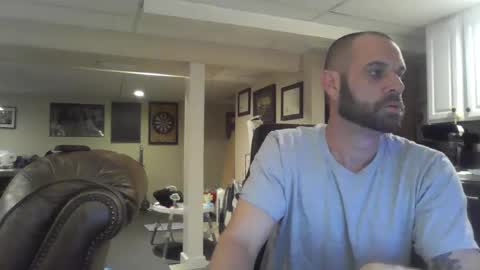 Snapshot of crm400 chatting on 09-09-25, 01:05 billybasement online show from 09-09-25, 01:05