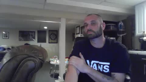 Snapshot of crm400 chatting on 10-08-25, 12:08 billybasement online show from 10-08-25, 12:08