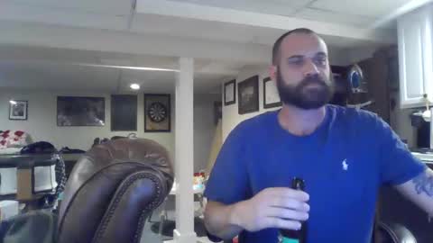 Snapshot of crm400 chatting on 11-02-25, 02:47 billybasement online show from 11-02-25, 02:47