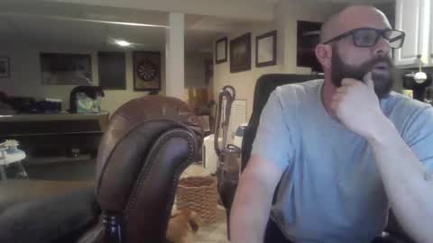 Snapshot of crm400 chatting on 11-27-25, 04:25 billybasement online show from 11-27-25, 04:25