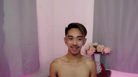 Snapshot of crocodale chatting on 09-23-25, 09:23 crocodale online show from 09-23-25, 09:23