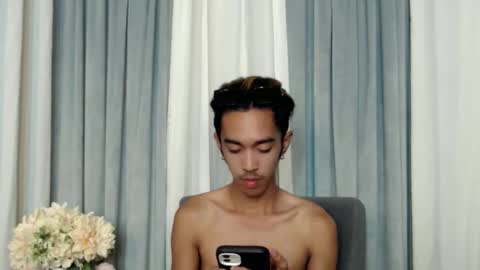 crocodale online show from 04-13-26, 02:33