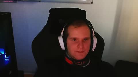 Snapshot of croissant911 chatting on 02-21-25, 07:12 Anderson online show from 02-21-25, 07:12