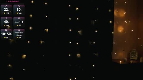 Snapshot of cross_the_line chatting on 12-23-24, 10:21 xx Amina xx online show from 12-23-24, 10:21