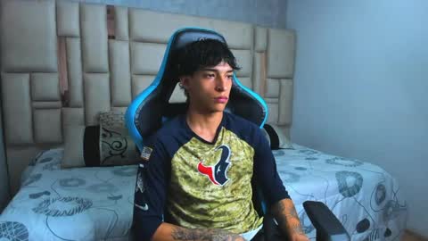 Snapshot of croy_myer chatting on 03-01-26, 10:06 Croy online show from 03-01-26, 10:06