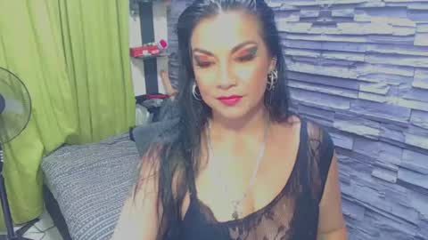 Snapshot of cruela_deviil chatting on 02-26-25, 11:48 cruela_deviil online show from 02-26-25, 11:48