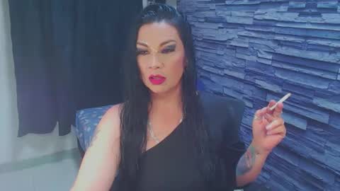 Snapshot of cruela_deviil chatting on 10-07-25, 02:20 cruela_deviil online show from 10-07-25, 02:20