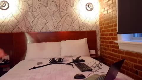 Snapshot of cruellacuck chatting on 12-08-24, 12:51 CruellaCuck online show from 12-08-24, 12:51