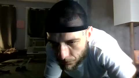 Snapshot of cruz815 chatting on 05-07-26, 01:11 cruz815 online show from 05-07-26, 01:11