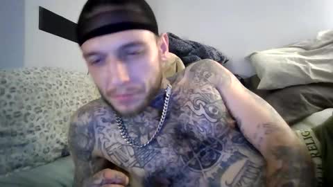 Snapshot of cruz815 chatting on 05-18-26, 04:07 cruz815 online show from 05-18-26, 04:07