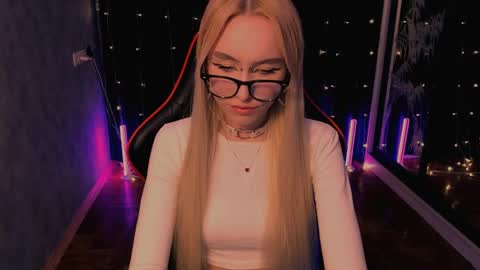 crybambi online show from 04-06-26, 07:04