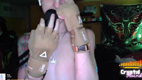 Snapshot of cryptidtwink chatting on 12-07-24, 06:43 CryptidTwink online show from 12-07-24, 06:43