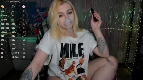 Snapshot of cryptobjgirlv2 chatting on 02-04-25, 04:39 Lilith online show from 02-04-25, 04:39