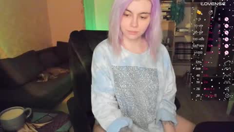 Snapshot of cryptobjgirlv2 chatting on 01-11-26, 12:10 Lilith online show from 01-11-26, 12:10