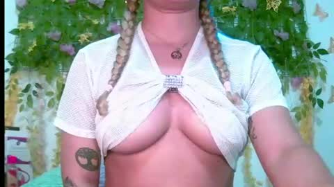 Snapshot of crysrus chatting on 07-01-26, 01:07 crysrus online show from 07-01-26, 01:07