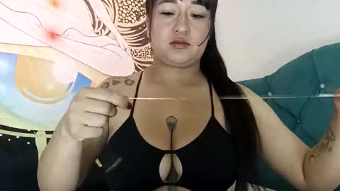 Snapshot of crystal_669 chatting on 10-14-25, 02:18 carol online show from 10-14-25, 02:18