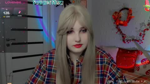 Snapshot of crystal__chris chatting on 12-04-24, 05:33 Chris online show from 12-04-24, 05:33