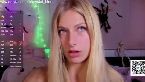 Snapshot of crystal_blond chatting on 10-18-25, 07:03 Crystal online show from 10-18-25, 07:03