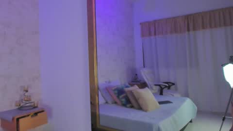 crystal_bubble online show from 03-30-26, 07:37