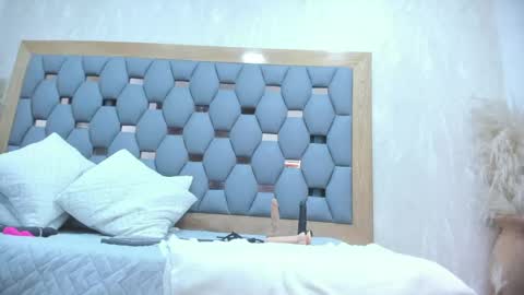 crystal_sm online show from 05-21-26, 03:35