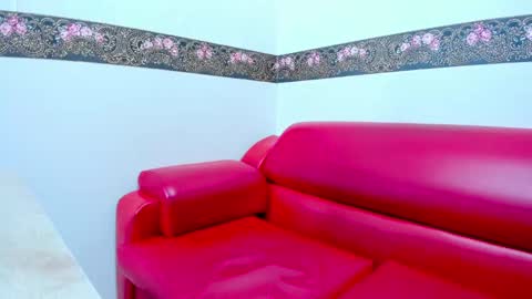 Snapshot of crystal_walls chatting on 02-22-25, 10:09 I AM CRYSTAL online show from 02-22-25, 10:09