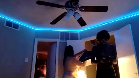 crystalbarbie214 online show from 04-06-26, 05:52