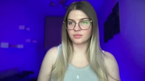 crystalblush01 online show from 04-25-26, 02:25