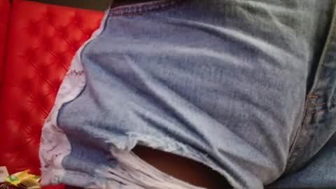 Crystal online show from 01-18-25, 02:03