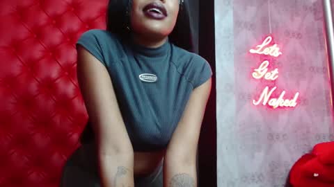 Crystal online show from 01-21-25, 08:21