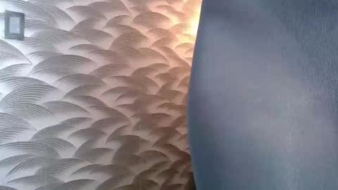 Crystal online show from 10-22-25, 07:13