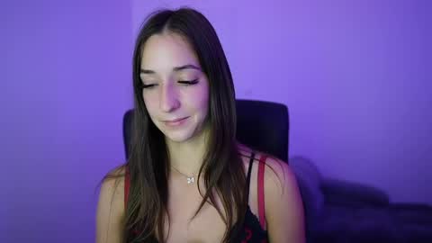 Snapshot of crystalbrunette18 chatting on 05-26-26, 08:05 Crystalbrunette18 online show from 05-26-26, 08:05