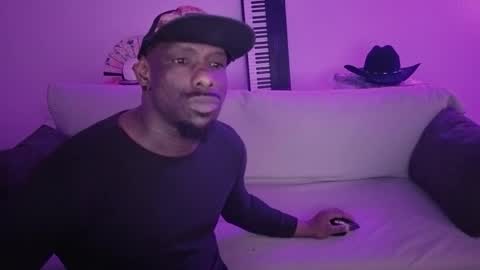 Snapshot of crystalclearstud chatting on 01-11-26, 07:35 crystalclearstud online show from 01-11-26, 07:35