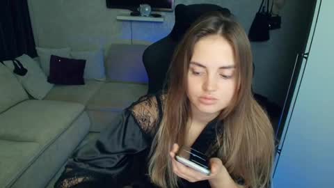 Snapshot of crystalemily chatting on 11-13-25, 08:19 crystalemily online show from 11-13-25, 08:19