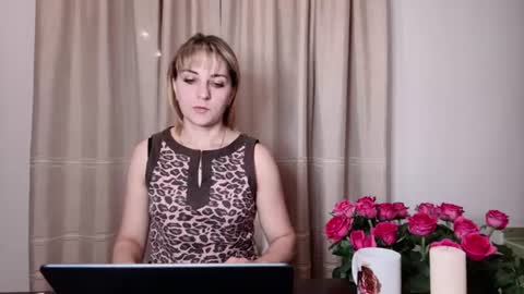Mary online show from 06-25-26, 08:02