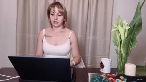 Mary online show from 08-01-26, 08:52