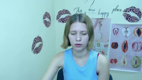 Snapshot of crystalgirl__ chatting on 12-07-24, 02:57 Stella online show from 12-07-24, 02:57