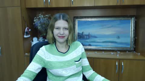 Snapshot of crystalgirl__ chatting on 01-12-25, 07:21 Stella online show from 01-12-25, 07:21