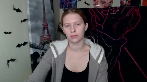 Snapshot of crystalgirl__ chatting on 10-31-25, 07:53 Stella online show from 10-31-25, 07:53