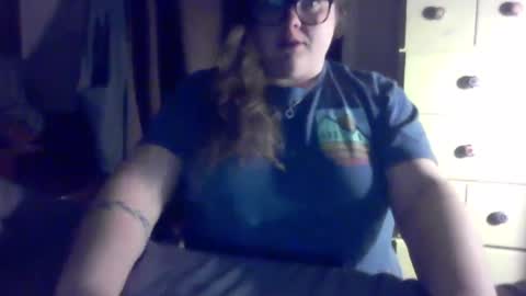 Snapshot of crystalizzzee chatting on 01-26-25, 03:59 Herekittykitty69 online show from 01-26-25, 03:59