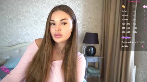 Snapshot of crystall_bliss chatting on 09-09-25, 06:24 Nika online show from 09-09-25, 06:24