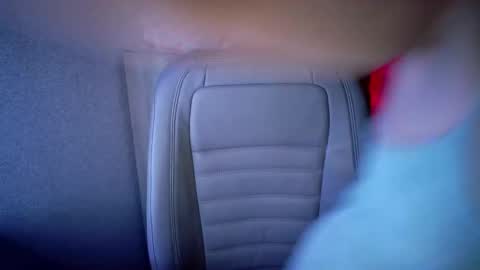 Snapshot of crystallkris chatting on 12-17-24, 04:12 Kristina online show from 12-17-24, 04:12